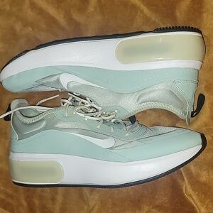 Mint Green Air Max Dia